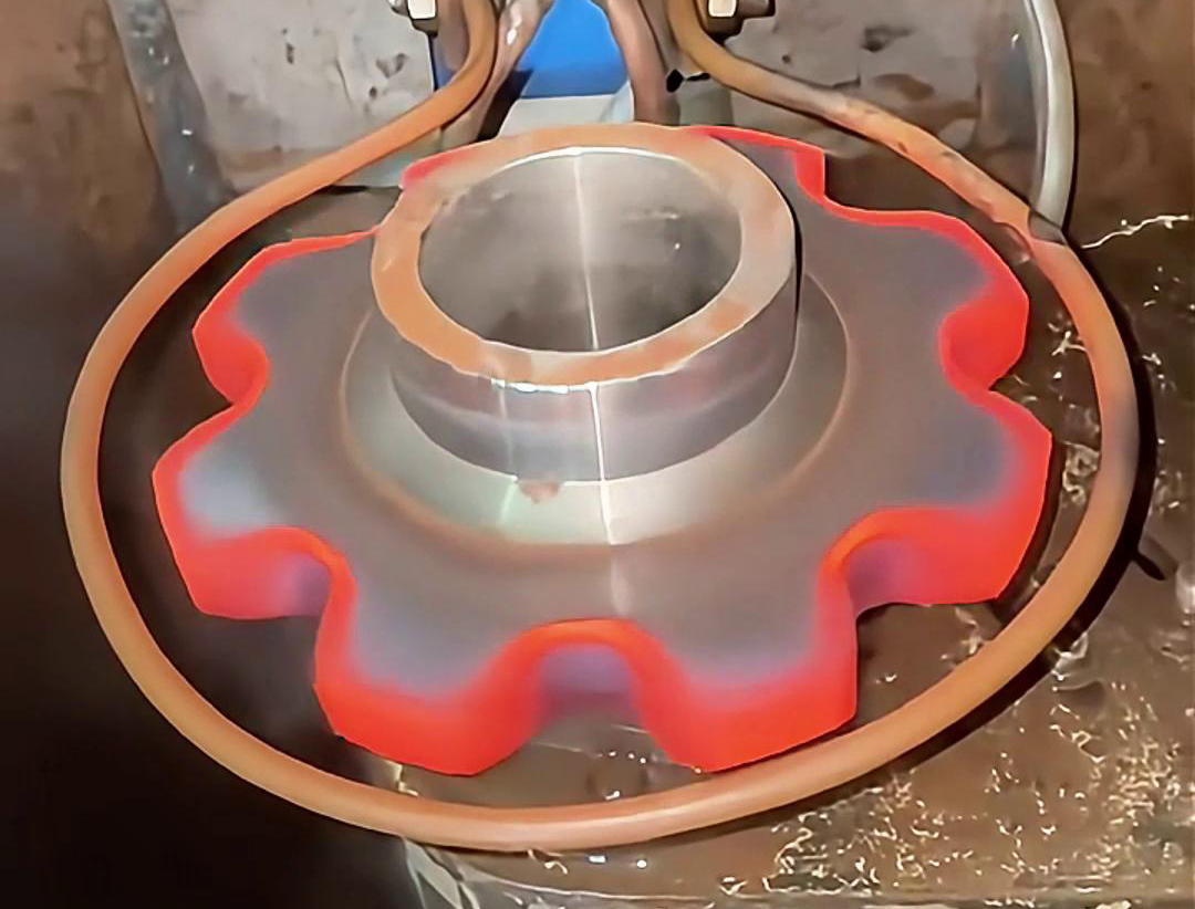 齿轮自动化高频淬火机床广泛应用于各种齿轮、链轮、轴类等零件的淬火处理