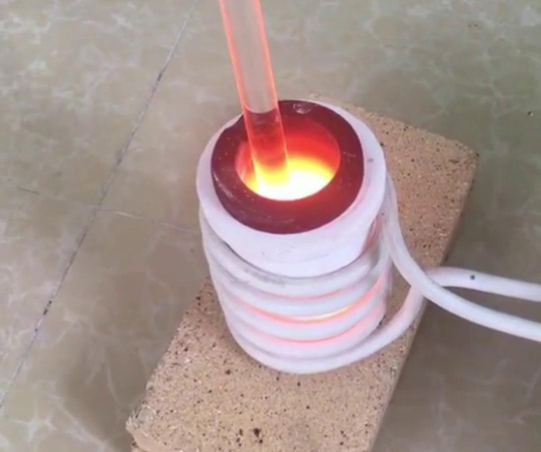 小型高频熔炼炉：家用电压，高效熔炼