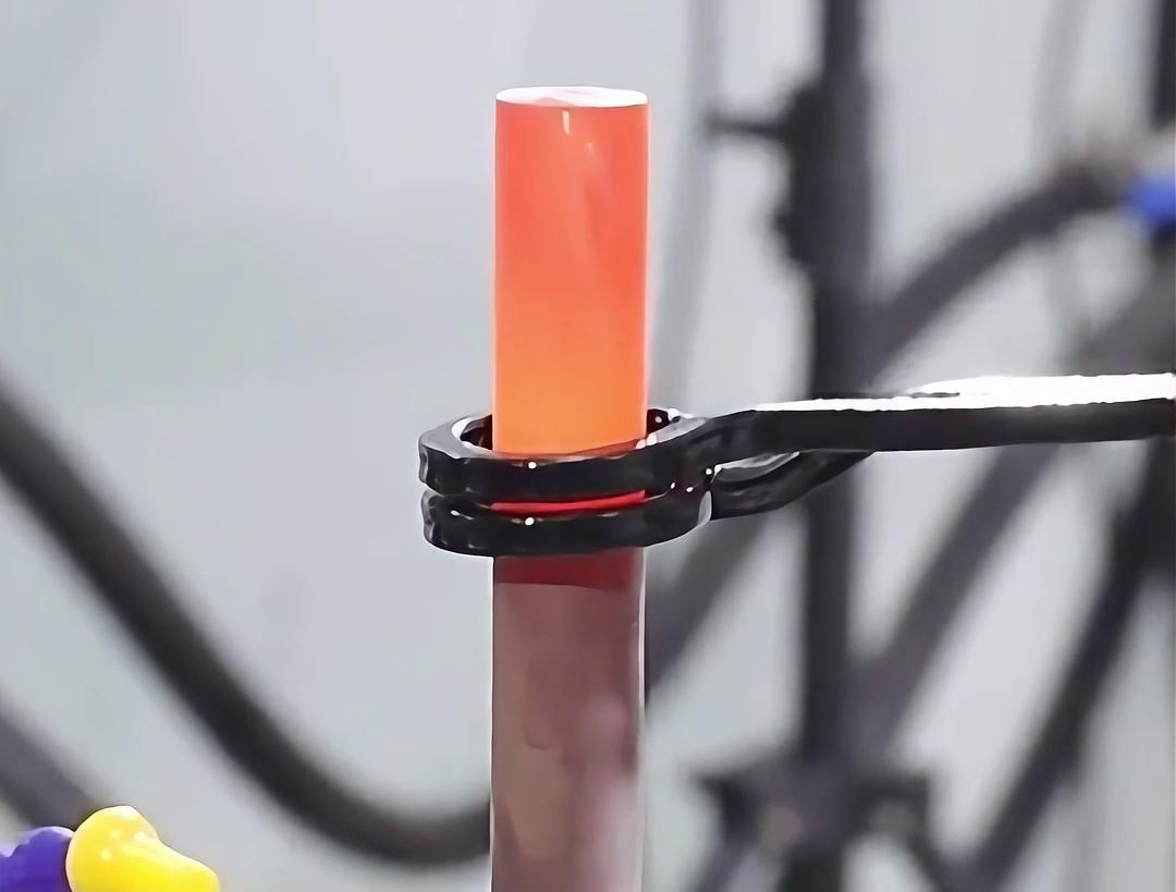 手持式高频加热机——便携高效，量身定制的加热神器