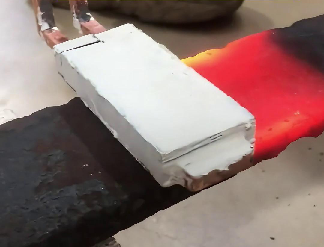 手持式9.1成人免费看片加热设备是一种轻便、易于操作的加热工具