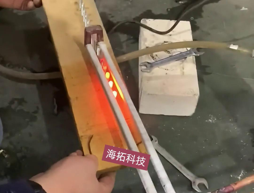 6mm端头在线退火，高频加热机配合自动输送带实现均匀加热退火