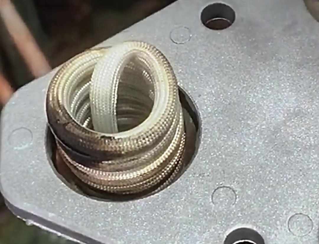 高频加热机结合定制9.1成人免费看片加热线圈在铝板内孔加热热装配方面展现出了显著的优势