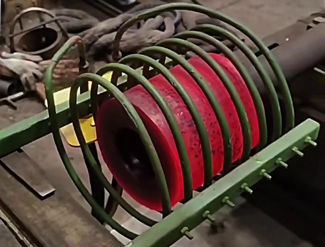 91看片神器APP高频9.1成人免费看片加热设备为钢件热套工艺带来了革新