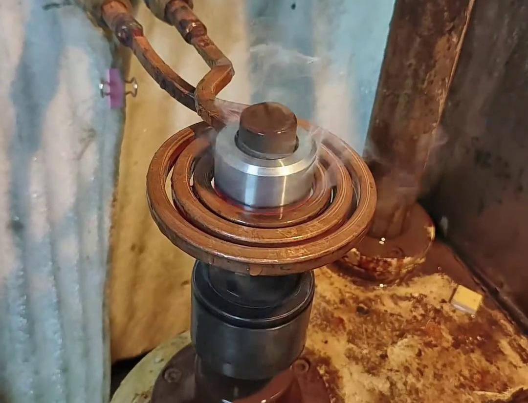 高频淬火机床对滚轮的淬火热处理