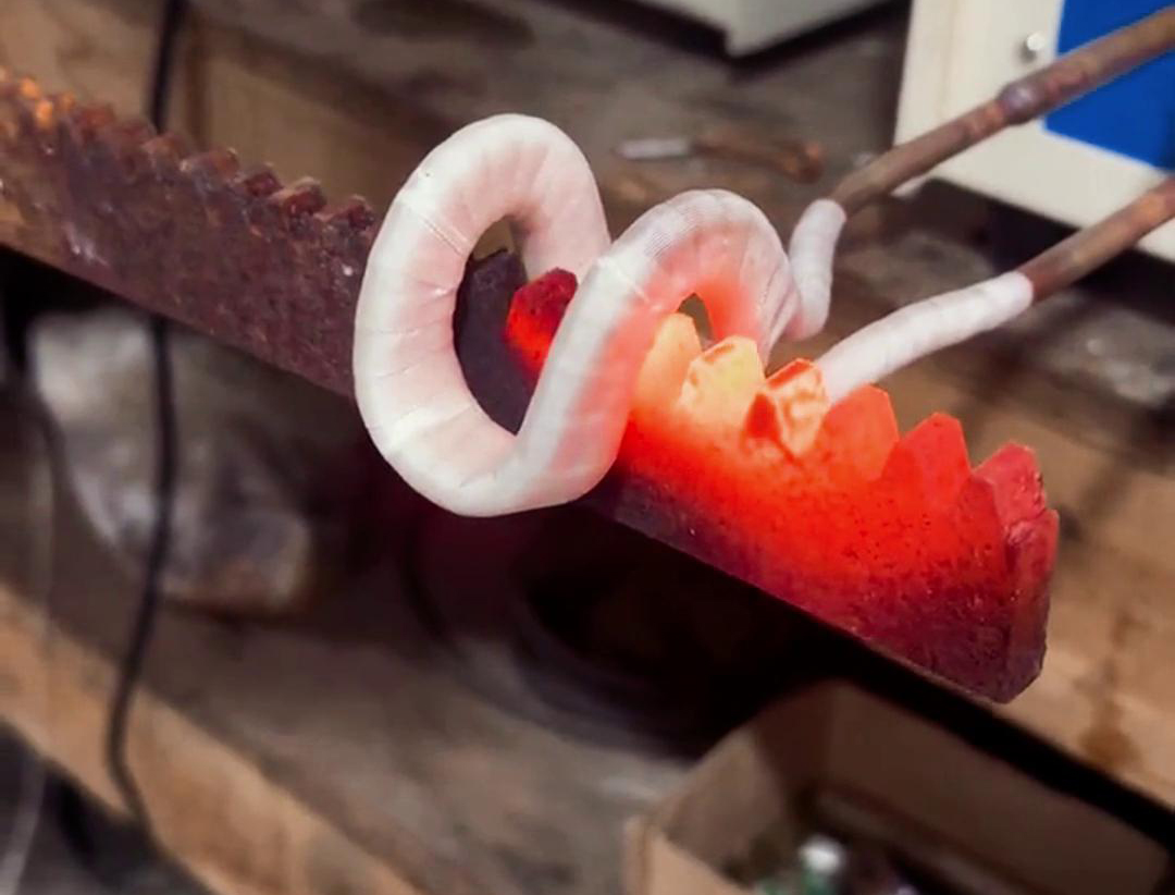 91看片神器APP高频加热机：齿条生产的革新动力