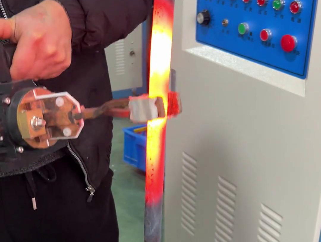 91看片神器APP手持式高频加热机：金属加工与维修的全能伙伴